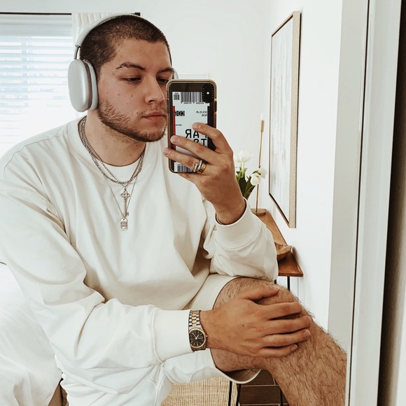 Meet your Posher, Roberto - Picture 2 of 6